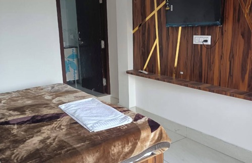Sukha Hotel | Goroomgo Nainital Vista Valley Nainital