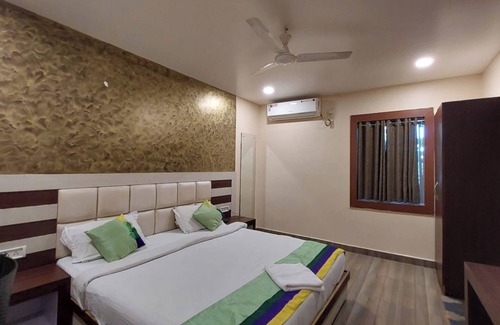 Bhubaneshwar Hotel | Goroomgo Paradise Bhubaneswar