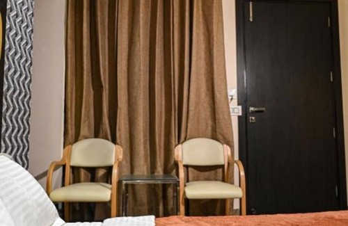 Pathankot Hotel | Goroomgo Shamyana Hotel Punjab
