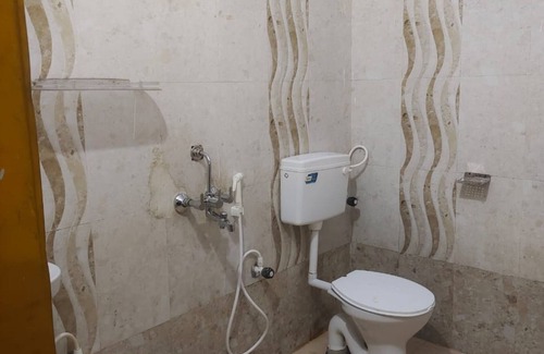Angul Hotel | Goroomgo The Grand Empire Angul