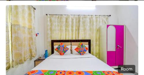 Sector II Hotel | Goroomgo The Moon Residency Kolkata Near Bus Stand - Restaurant & Parking With Fully-Air-Conditioned hotel at Prime Location,