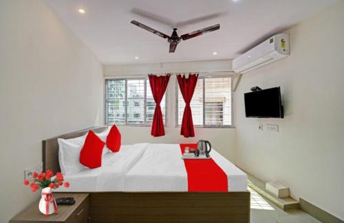 Salt Lake Hotel | Goroomgo Vhyom Sky Palace Near Metro Station-Flying Club-Bus Stand - Restrurant & Parking Facilities - Luxury Collection Hotel