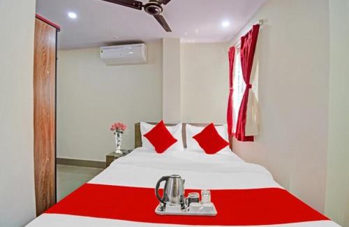 Salt Lake Hotel | Goroomgo Vhyom Sky Palace Near Metro Station-Flying Club-Bus Stand - Restrurant & Parking Facilities - Luxury Collection Hotel