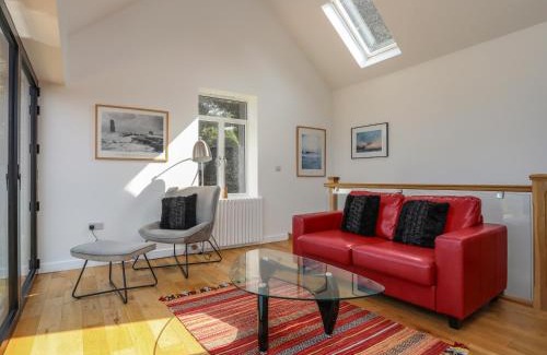 Beaumaris House | Gorphwysfa