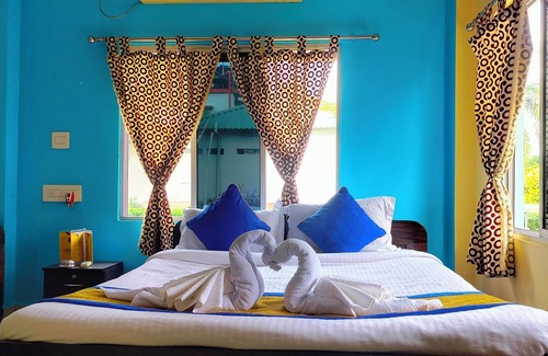 Neora Hotel | GORUMARA NATURE'S COTTAGE