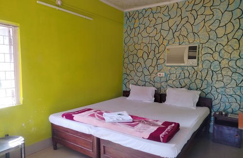Neora Hotel | GORUMARA NATURE'S COTTAGE