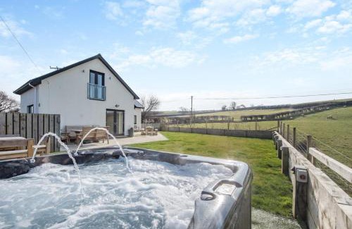 Aberaeron House | Gorwelon