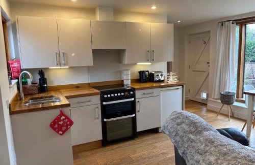 Halstead House | Gosfield Cartlodge Retreat