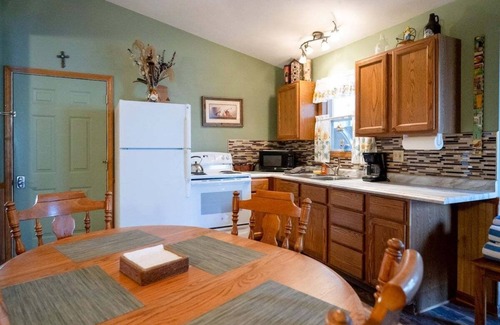 Saugatuck Cottage | Goshorn Lake Resort Cottage #22