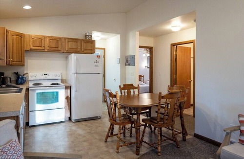 Saugatuck Cottage | Goshorn Lake Resort Cottage #4