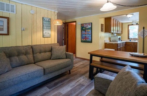 Saugatuck Cottage | Goshorn Lake Resort Cottage #7