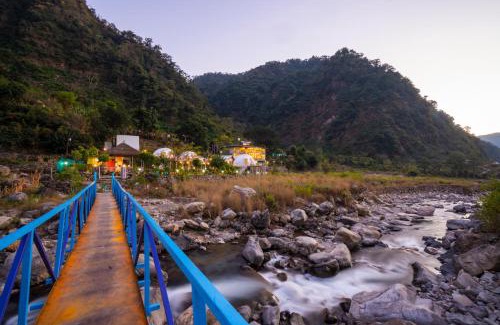 Tehri Hostel | goSTOPS Dehradun, Maldevta