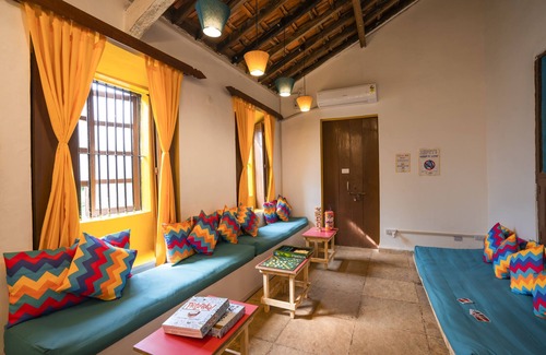 Calangute Hostel | goSTOPS Goa, Calangute Lite