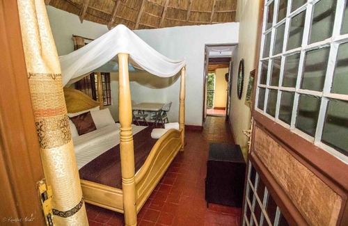 Entebbe Hotel | Governors Club