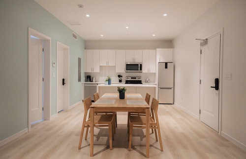 Seven Mile Beach Apartment | Governors Village Seven Mile Beach Corridor