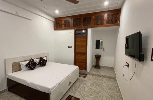 Ayodhya House | Govind Atithi Grah