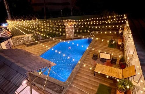 Malavli Villa | Govind Villa - 3BHK Penthouse Suite with Pool Splash
