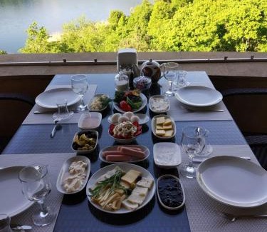 Goygol Hotel | Goy Gol Lake Resort