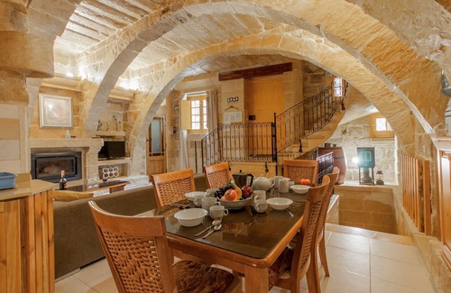 San Lawrenz Villa | Gozitan Farmhouse with Pool - PP 4, San Lawrenz Gozo, Malta