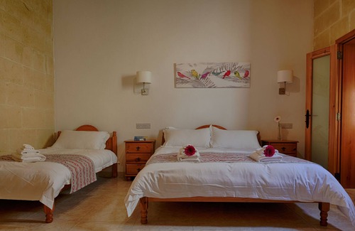Victoria House | Gozo Inn Savina sleeps 6 people self catered house with private pool