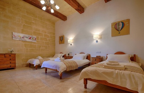 Victoria House | Gozo Inn Savina sleeps 6 people self catered house with private pool
