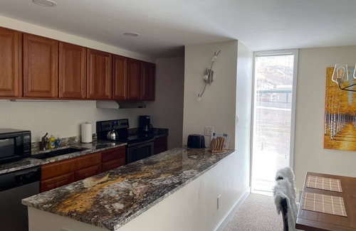 Vail Condo | "Grab & Go"-Vantage Point/LionsheadnSteps to Lifts, Hot Tubs, Views!