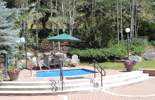 Vail Condo | "Grab & Go"-Vantage Point/LionsheadnSteps to Lifts, Hot Tubs, Views!