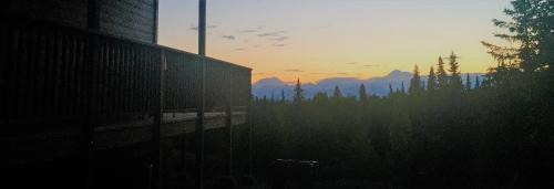 Talkeetna Bed & Breakfast | Grace and Bill's Freedom Hills B&B