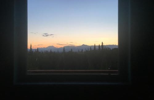 Talkeetna Bed & Breakfast | Grace and Bill's Freedom Hills B&B