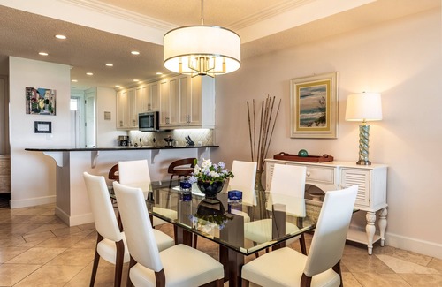 Grace Bay Condo | Grace Bay Beach Front 2 BDR/2BTH Condo at the Grandview