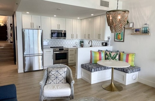 The Bight Condo | GRACE BAY - BEACH FRONT!