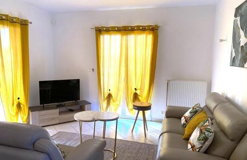 Douzy House | Grace