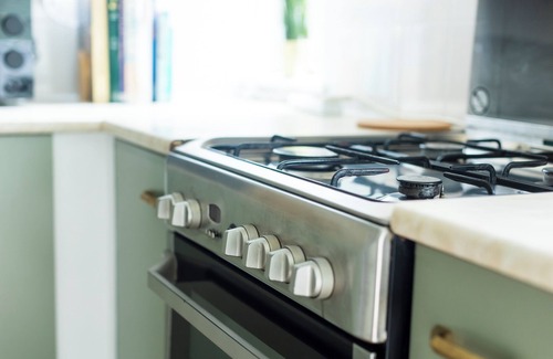 Thamesmead House | Grace House - 15 Minutes To Central London