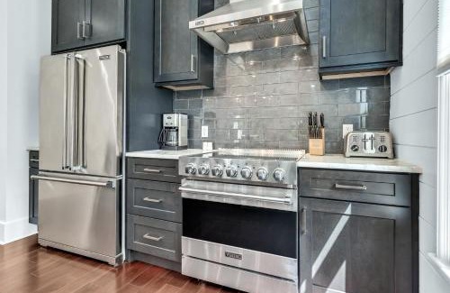 Beach District House | Grace Place
