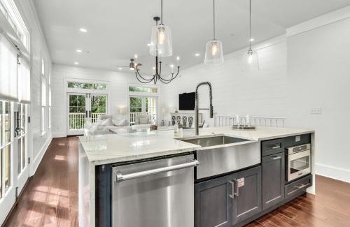 Beach District House | Grace Place