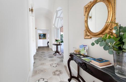 Sorrento City Centre House | Grace Suites Sorrento