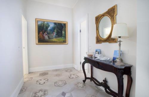 Sorrento City Centre House | Grace Suites Sorrento