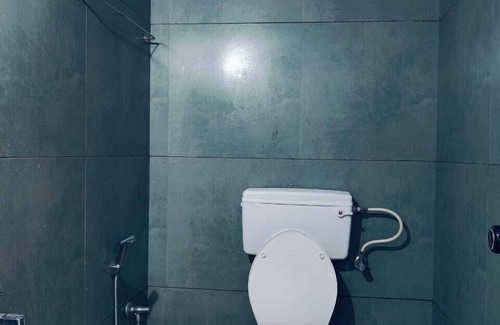 Kaloor Hotel | Grace Tourist Home