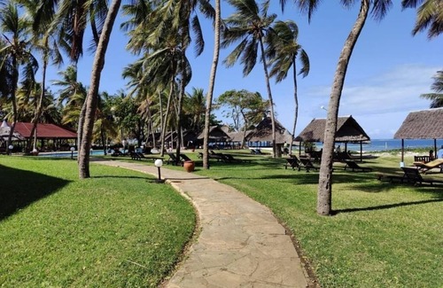 Mombasa House | Gracious, Comfortable Room w/ Balcony and Historic Charm at Beachside Hotel