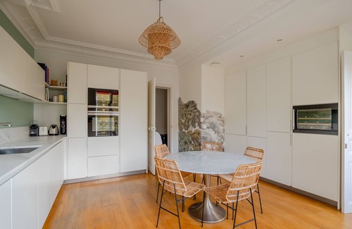 Passy Apartment | Gracious Harmony, by Veeve