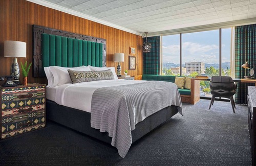 Downtown Eugene Hotel | Graduate by Hilton Eugene