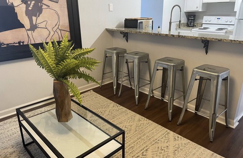 Auburn Apartment | Graduation special – Book Friday – Saturday get Sunday free –
