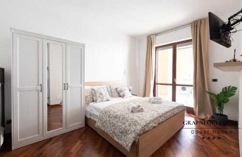 Fiumicino House | Grafnì Qui Coule Guest House - Fiumicino Aeroporto Terminal, Nuova Fiera di Roma, private bathroom