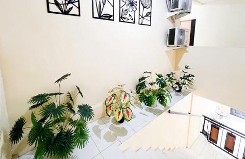 Wonokromo Hotel | Graha Indah Ngagel Surabaya RedPartner