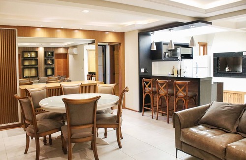 Dutra Apartment | Gramado Penthouse Apartment 16- 4Dorm Deluxe Modern Air-conditioned !