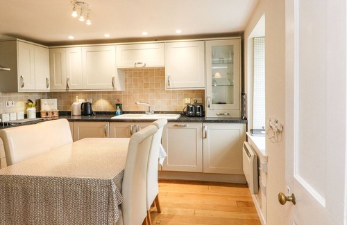 Sconser Cottage | GRAMARYE COTTAGE, character holiday cottage in Portree