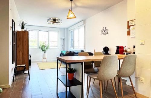 Barakaldo Apartment | Gran Bilbao XI with parking by Aston Rentals