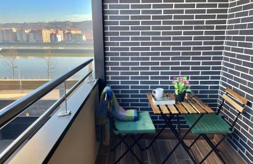 Barakaldo Apartment | Gran Bilbao XI with parking by Aston Rentals