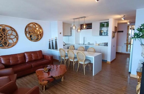 Pucon Apartment | Gran departamento de Lujo en primera línea en PUCON, acceso directo al Lago