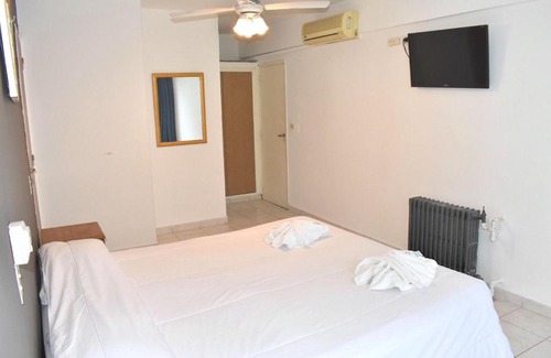 Villa Carlos Paz Hotel | Gran hotel argentino